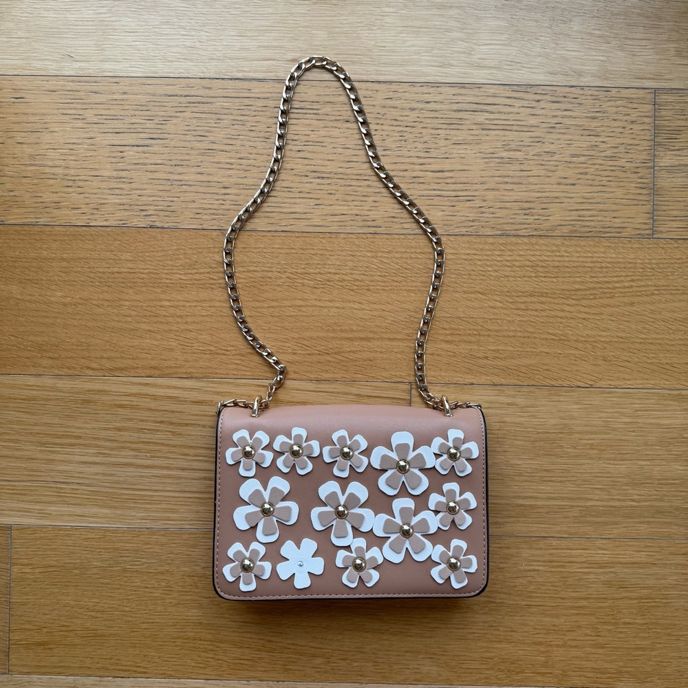 AVA 3D Floral Applique Chain Strap Bag
